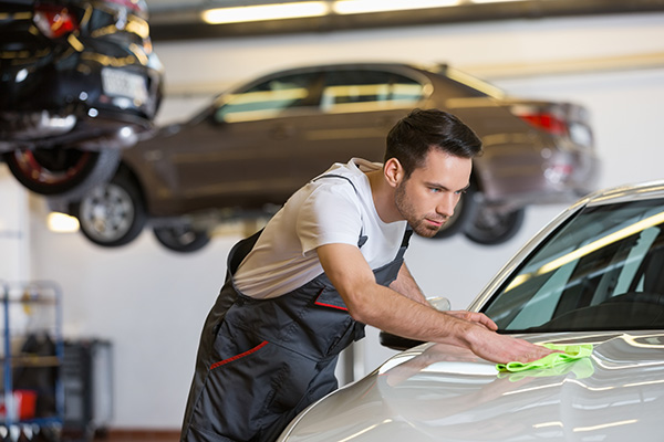 7 Things That Make A Car Feel More Expensive Than It Really Is | Admiral Tire And Auto of Edgewater
